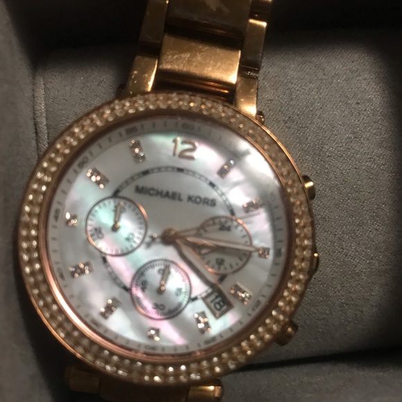 Mk watch - Picture 2 of 2